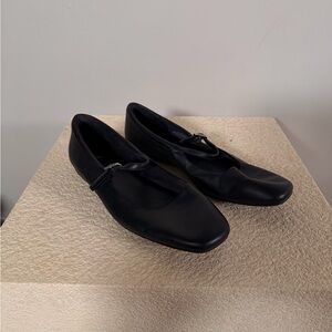 Women’s Black Mary Jane Flats